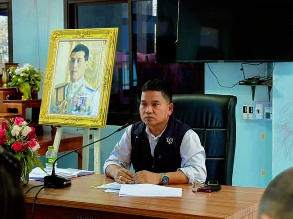 วันที่ 10 กุมภาพันธ์ 2569 เวลา 13.00 น. ดร.เสกสรรริยาพันธ์ นายกเทศมนตรีตำบลควนศรี เป็นประธานในการประชุมคณะกรรมการจัดทำร่างแผนพัฒนาท้องถิ่น เทศบาลตำบลควนศรีพร้อมด้วยสัดส่วนประชาคม พ.ศ 2566 - 2570 (ฉบับแก้ไขเพิ่มเติม) ณ ห้องประชุมเทศบาลตำบลควนศรี
